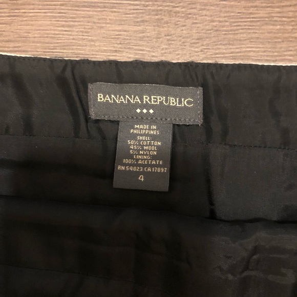 Tweed skirt - Picture 3 of 3